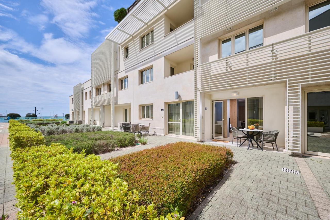 Supreme Studio Apartment Bijoux Умаг Екстериор снимка